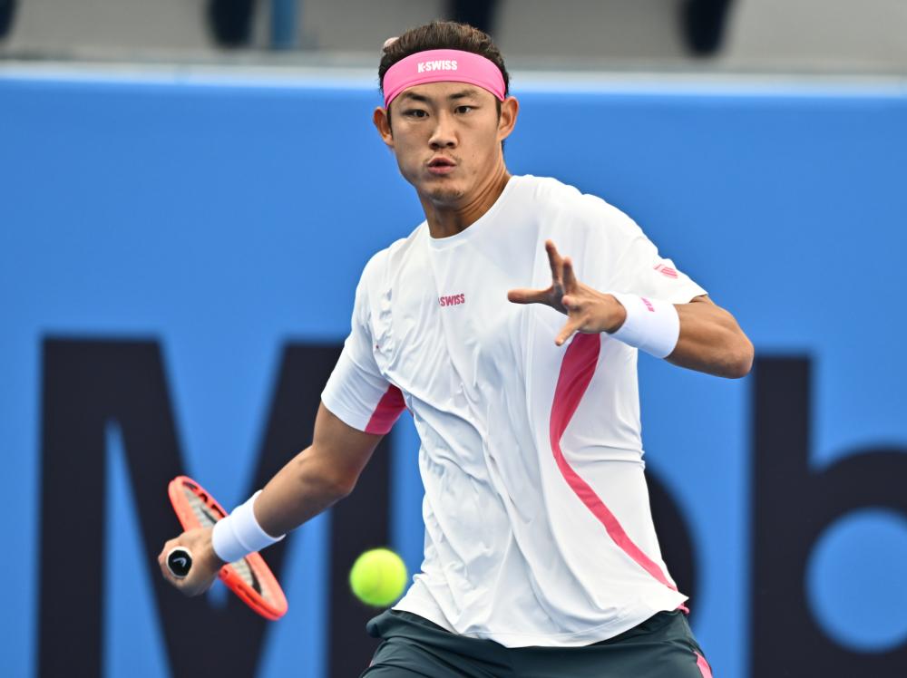 湖北女足历史首次闯入全运会决赛，王霜哭着感叹：太不容易了